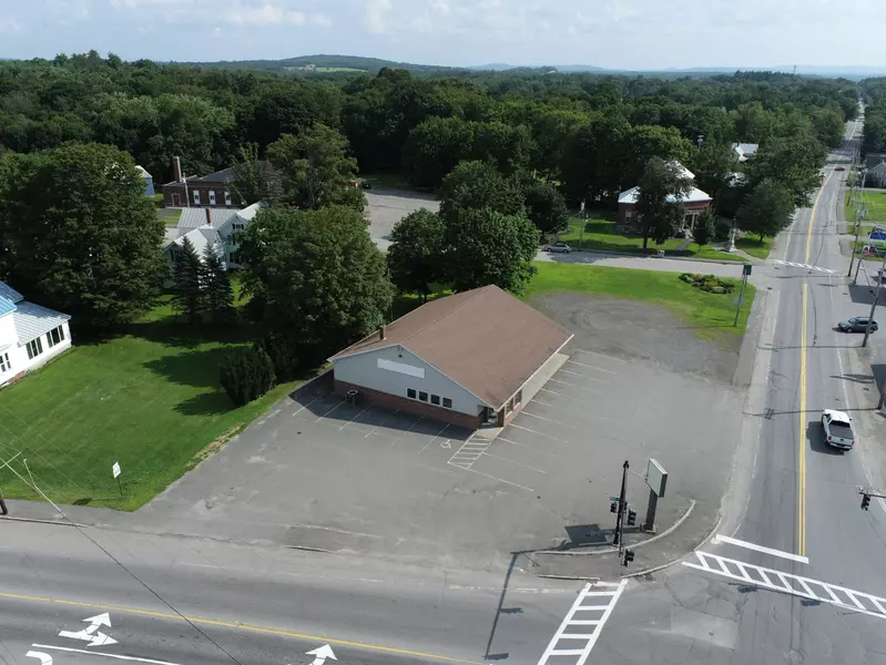 2 Old Point AVE, Madison, ME 04950