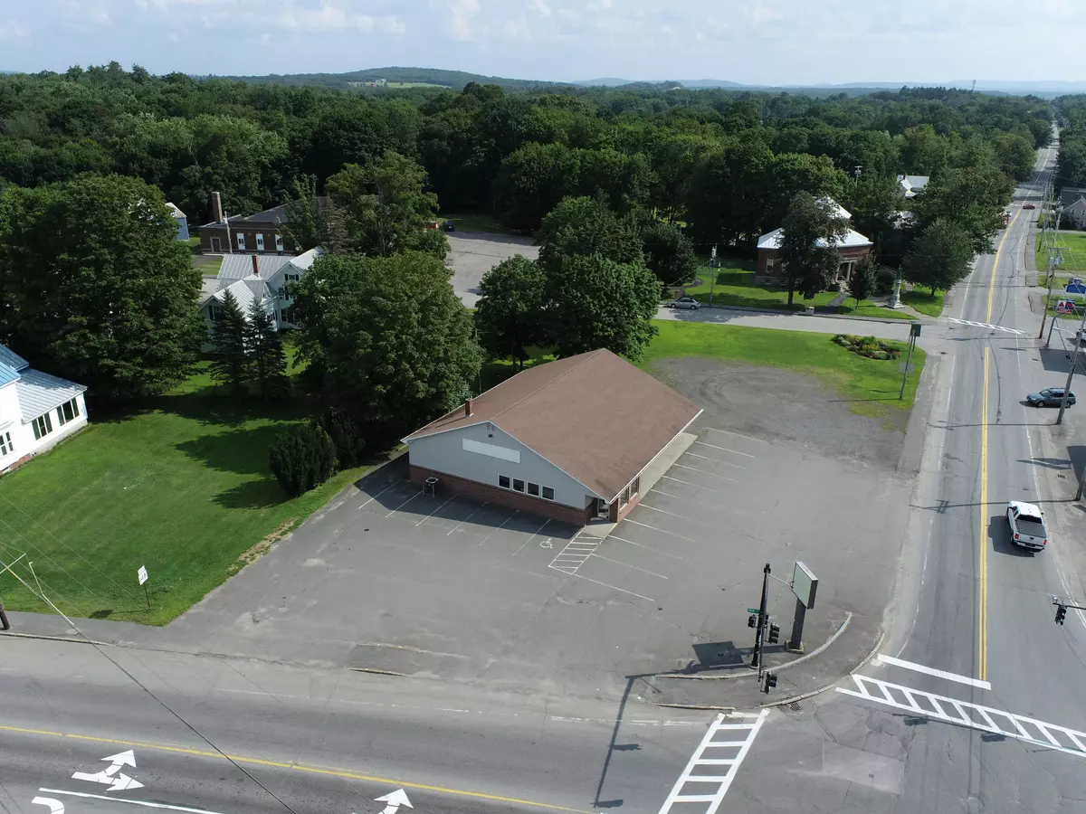 Madison, ME 04950,2 Old Point AVE