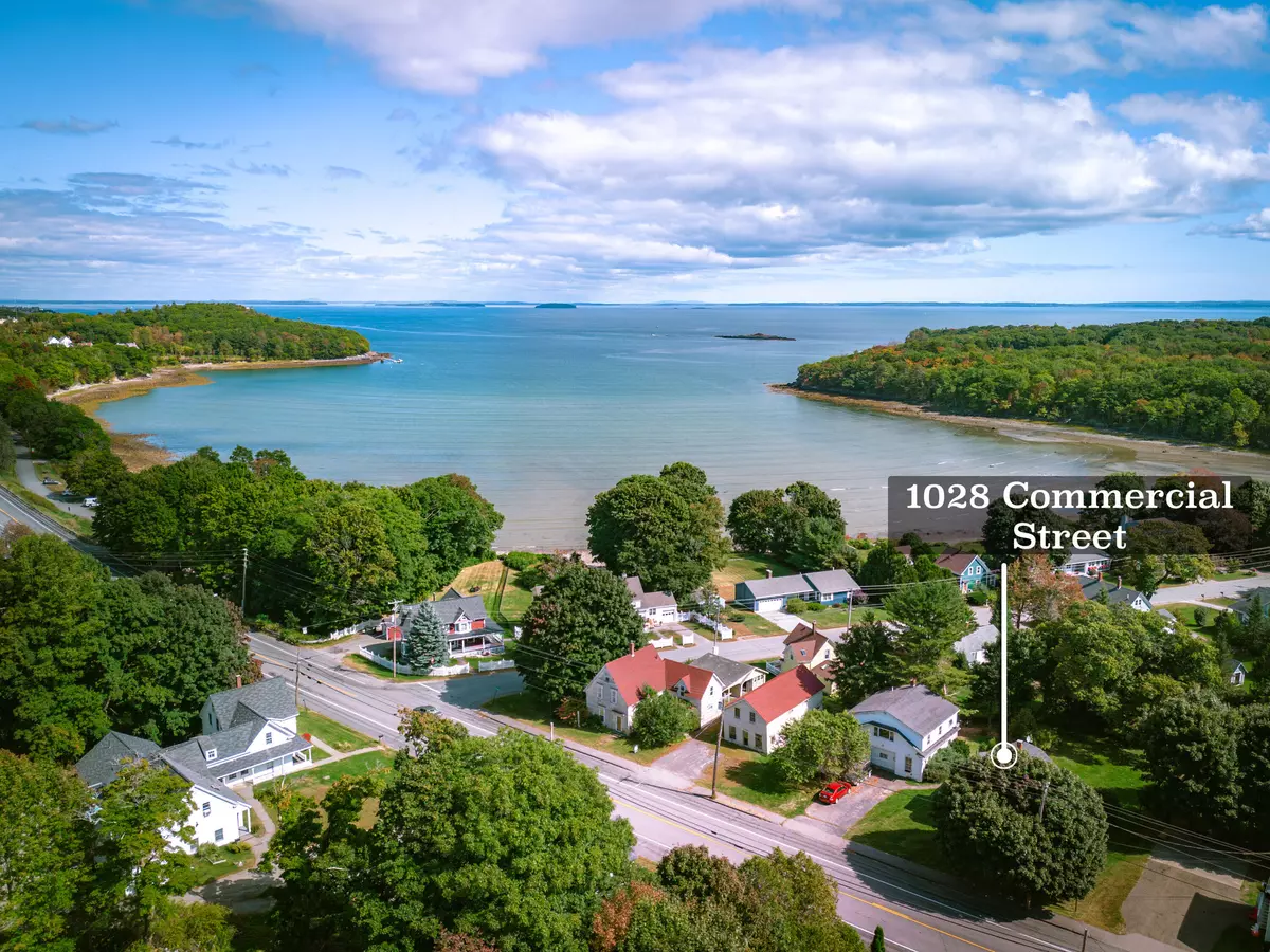 Rockport, ME 04856,1028 Commercial ST