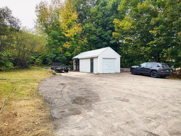 Oakland, ME 04963,93 Old Waterville RD