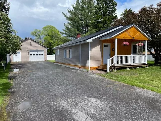 Presque Isle, ME 04769,6 Crestmont CIR