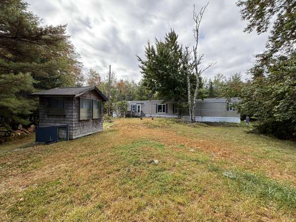 261 S Bay RD, Franklin, ME 04634