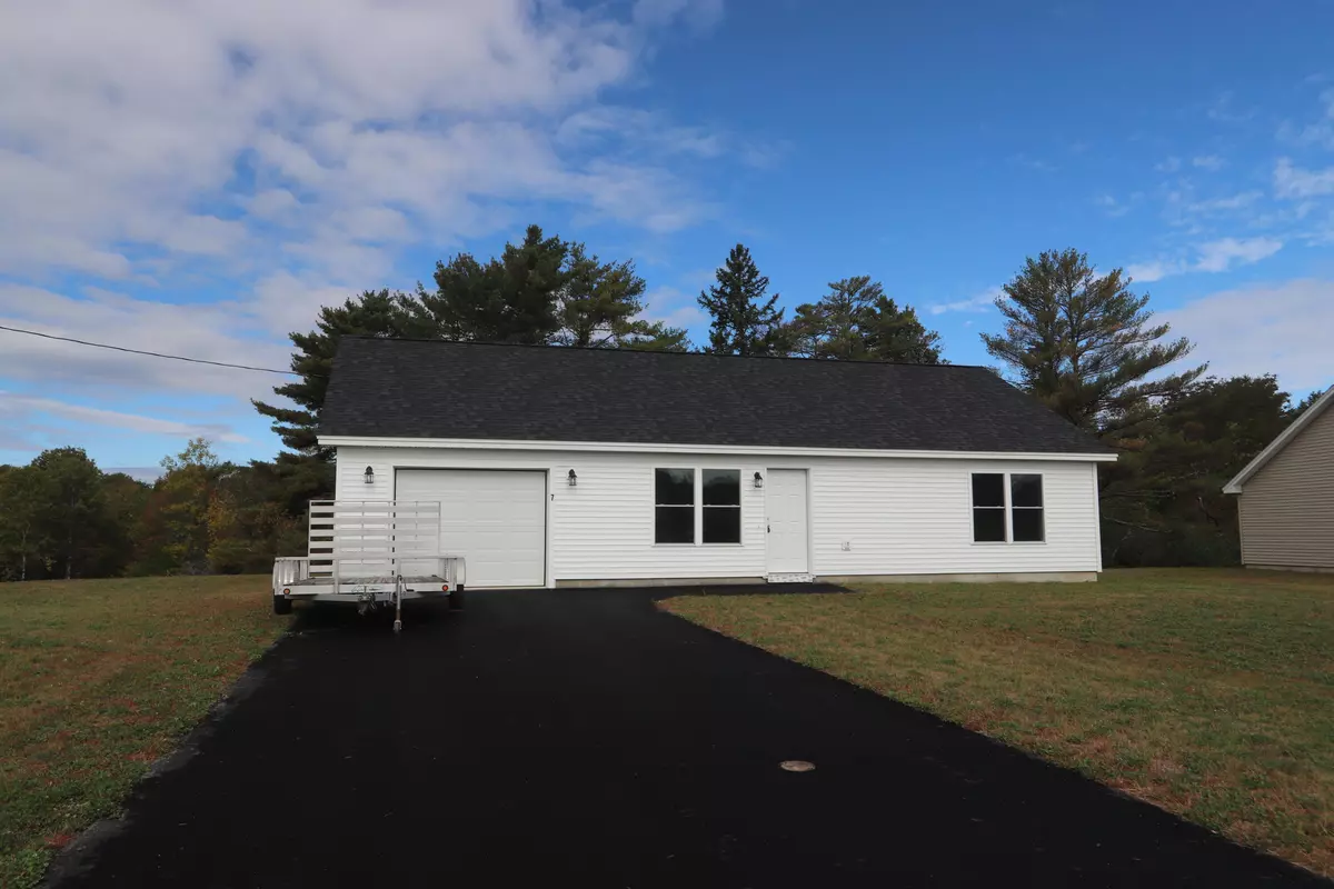 Hampden, ME 04444,7 Adams WAY #32