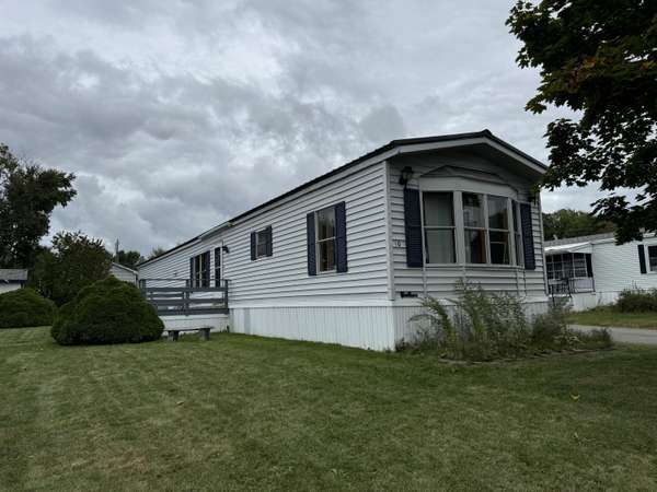 10 L ST, Bangor, ME 04401