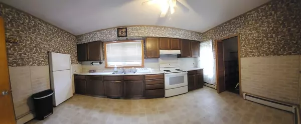 Millinocket, ME 04462,264 Highland AVE