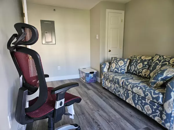 Wells, ME 04090,1072 Post RD #110