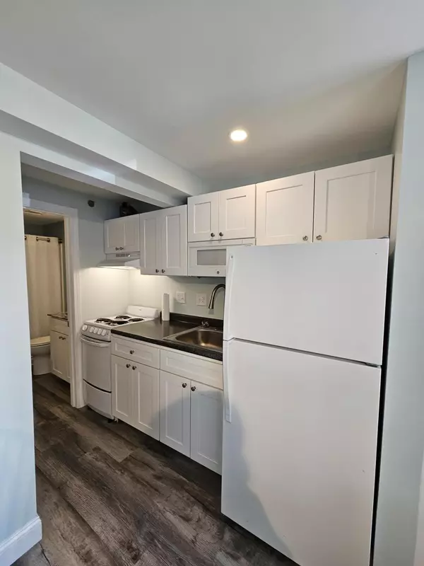 Wells, ME 04090,1072 Post RD #110