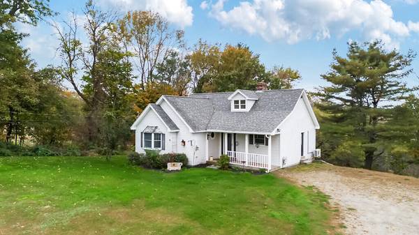 39 Falls RD, Benton, ME 04901