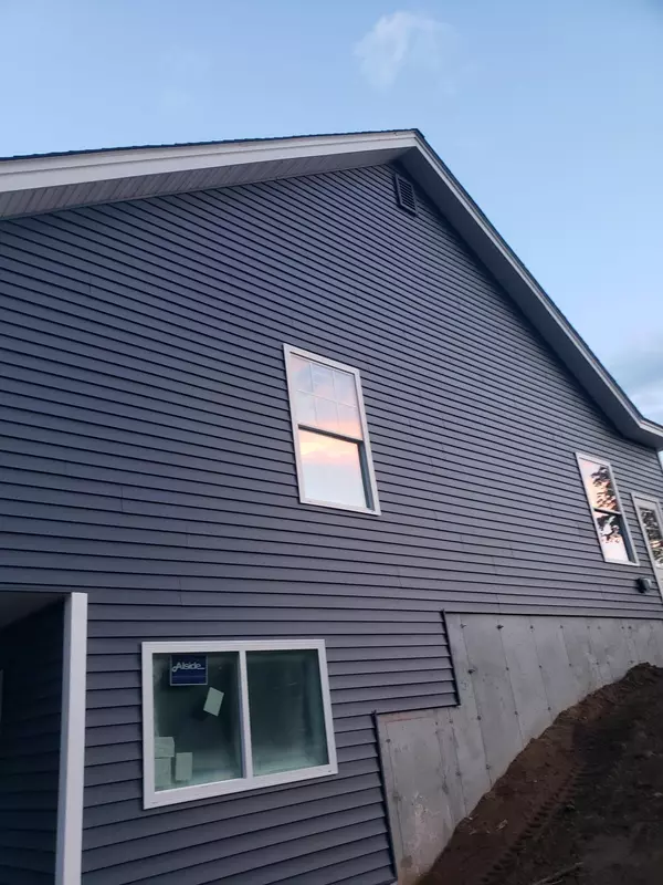 Saco, ME 04072,10 Heritage WAY #20