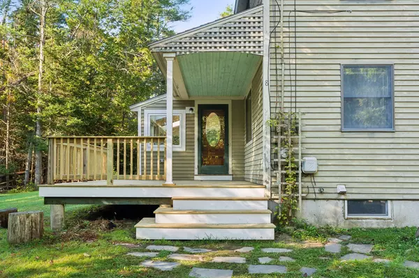 Brunswick, ME 04011,8 Leeward Cove RD