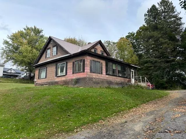 Guilford, ME 04443,15 Cottage ST