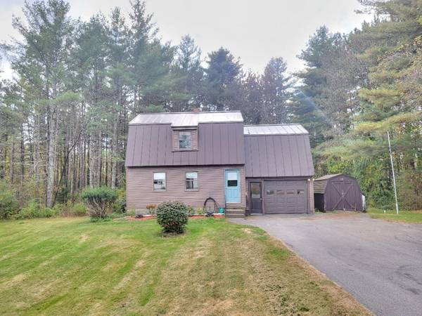 121 Knowlton Corner RD, Farmington, ME 04938