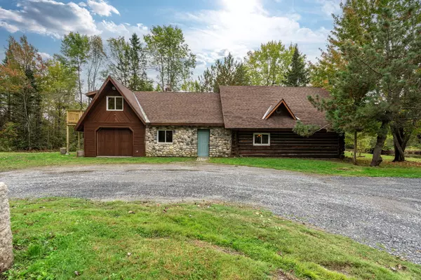 Detroit, ME 04929,284 River RD