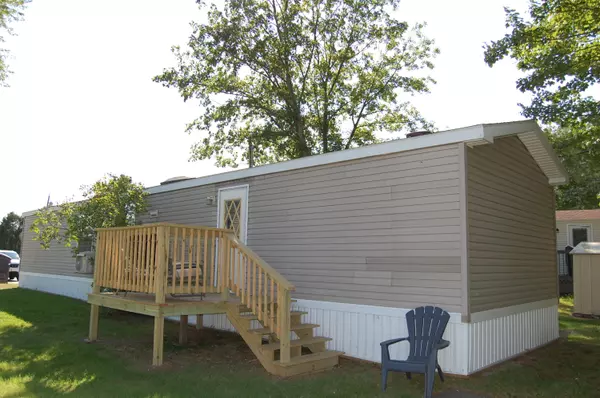 Lewiston, ME 04240,60 Mount Hope AVE #17