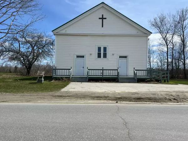 Corinth, ME 04427,562 Ledge Hill RD