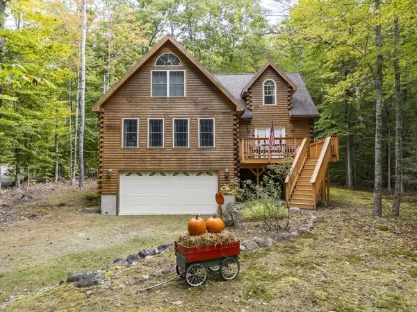 135 Harbor RD,  Naples,  ME 04055