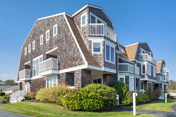 Kennebunk, ME 04043,143 Beach AVE #203