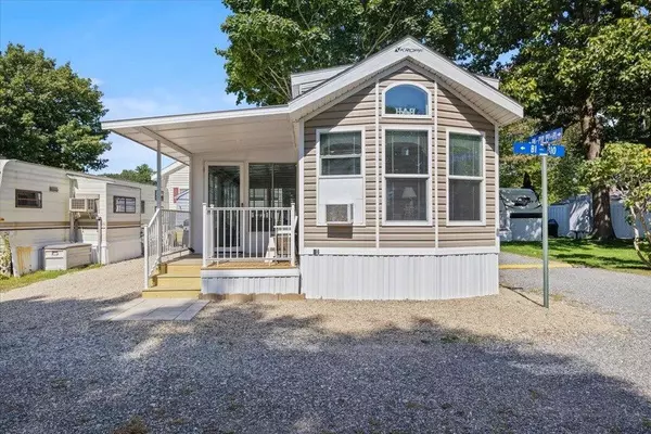 Wells, ME 04090,9 Bourne AVE #B6