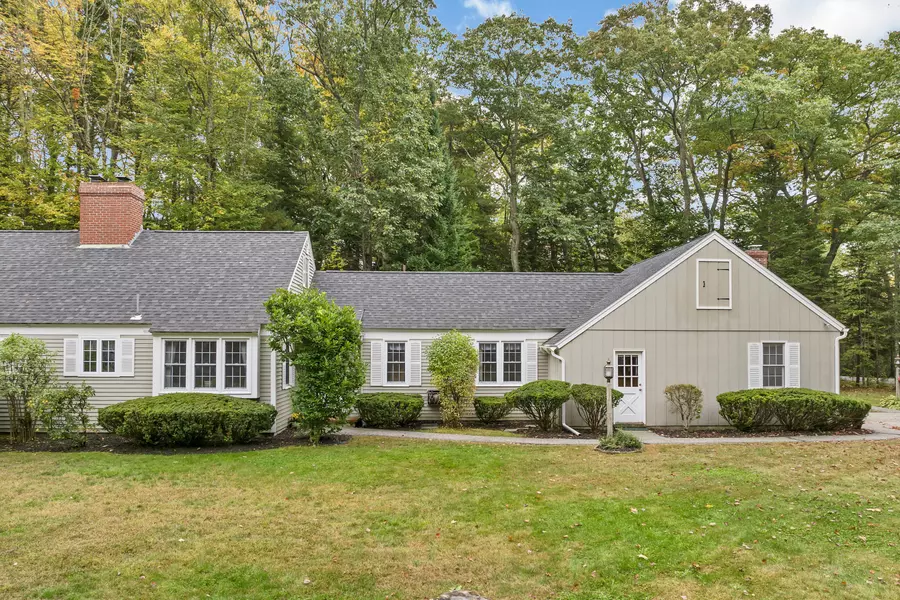 7 Wiggins Pond LN #7, Kennebunk, ME 04043