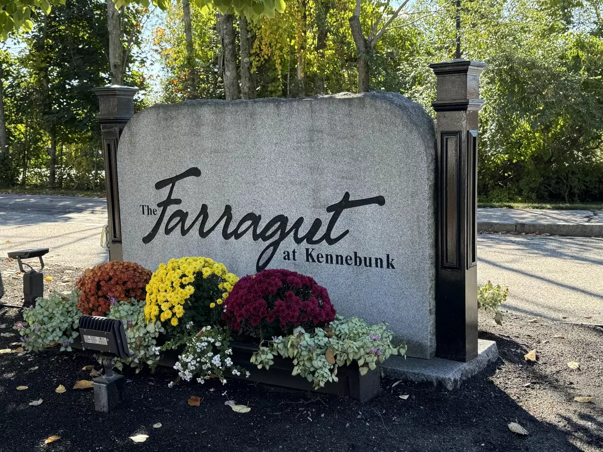 Kennebunk, ME 04043,106 Farragut WAY #255
