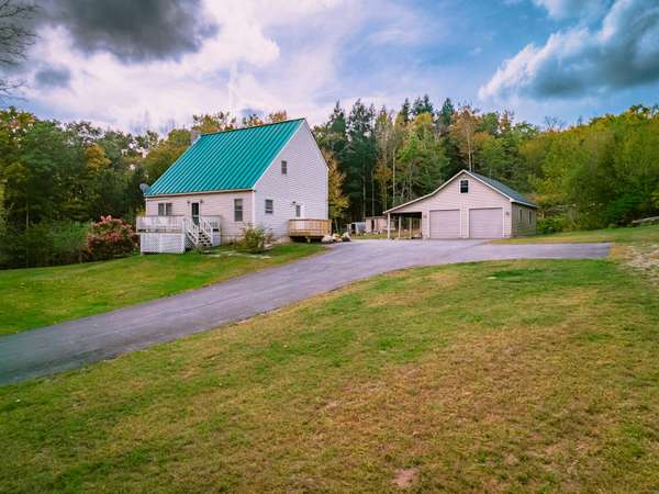 143 Sprague RD, Washington, ME 04574