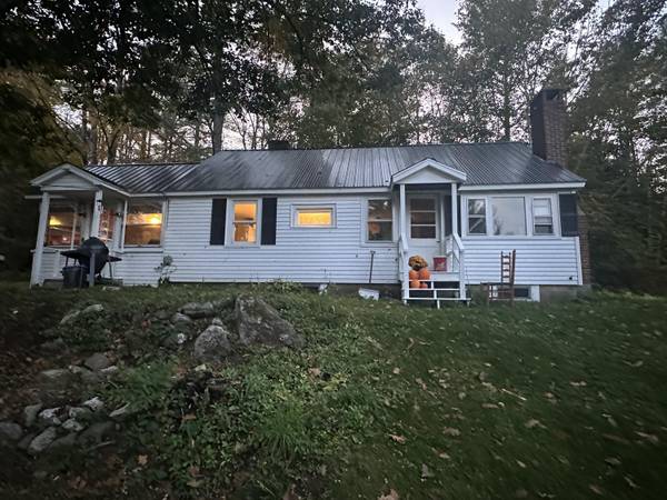 11 Sodom RD, Buckfield, ME 04220