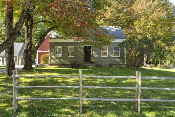 Freeport, ME 04032,123 Durham RD