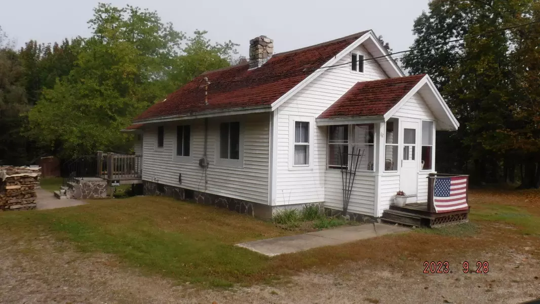 62 Washington ST, Limerick, ME 04048