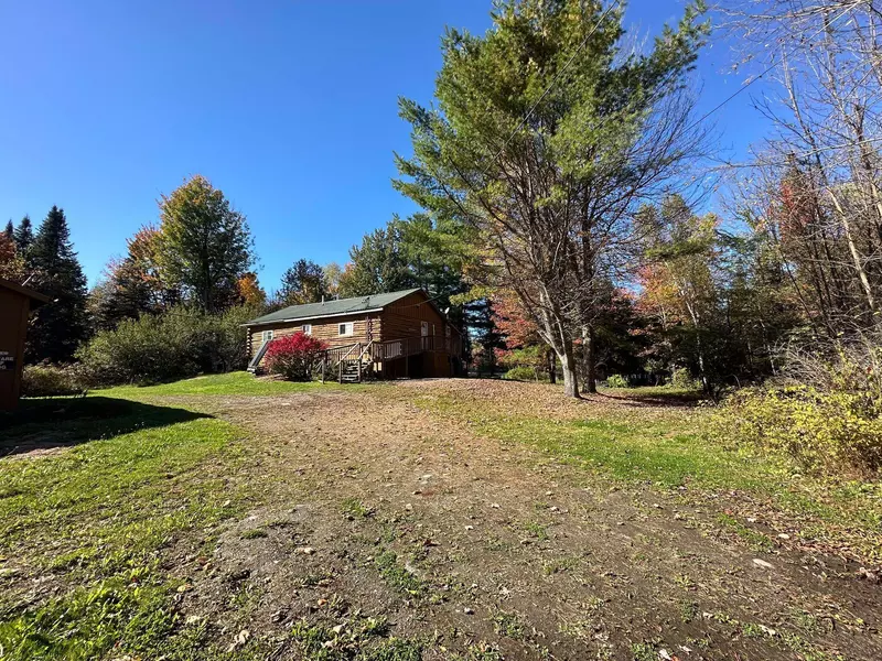 11 Mud Pond DR, Harmony, ME 04942