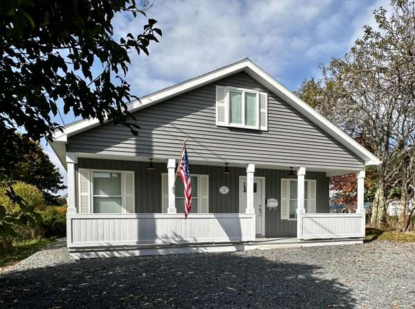 2 Chapel ST, Eastport, ME 04631