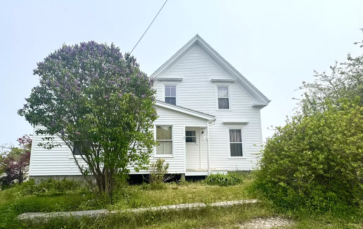 Vinalhaven, ME 04863,33 Carver ST