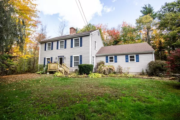 14 Ruth AVE, Hampden, ME 04444