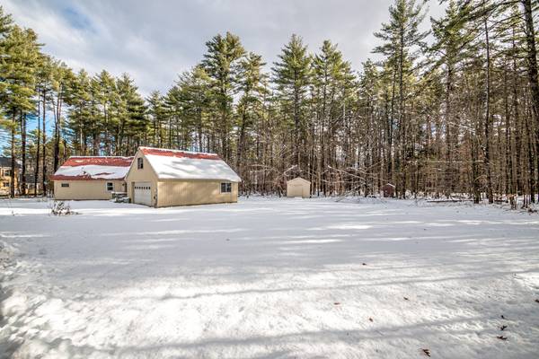 26 Carolyn DR, Fryeburg, ME 04037