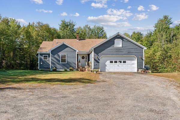 77 Quaker Ridge RD, Casco, ME 04015