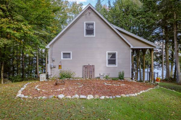 54 Flower WAY, Ellsworth, ME 04605