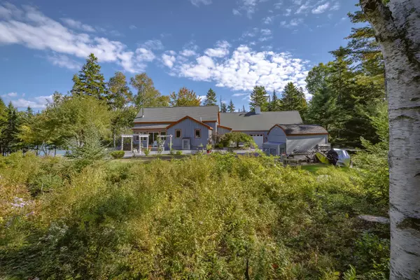 Sorrento, ME 04677,35 Brinton RD