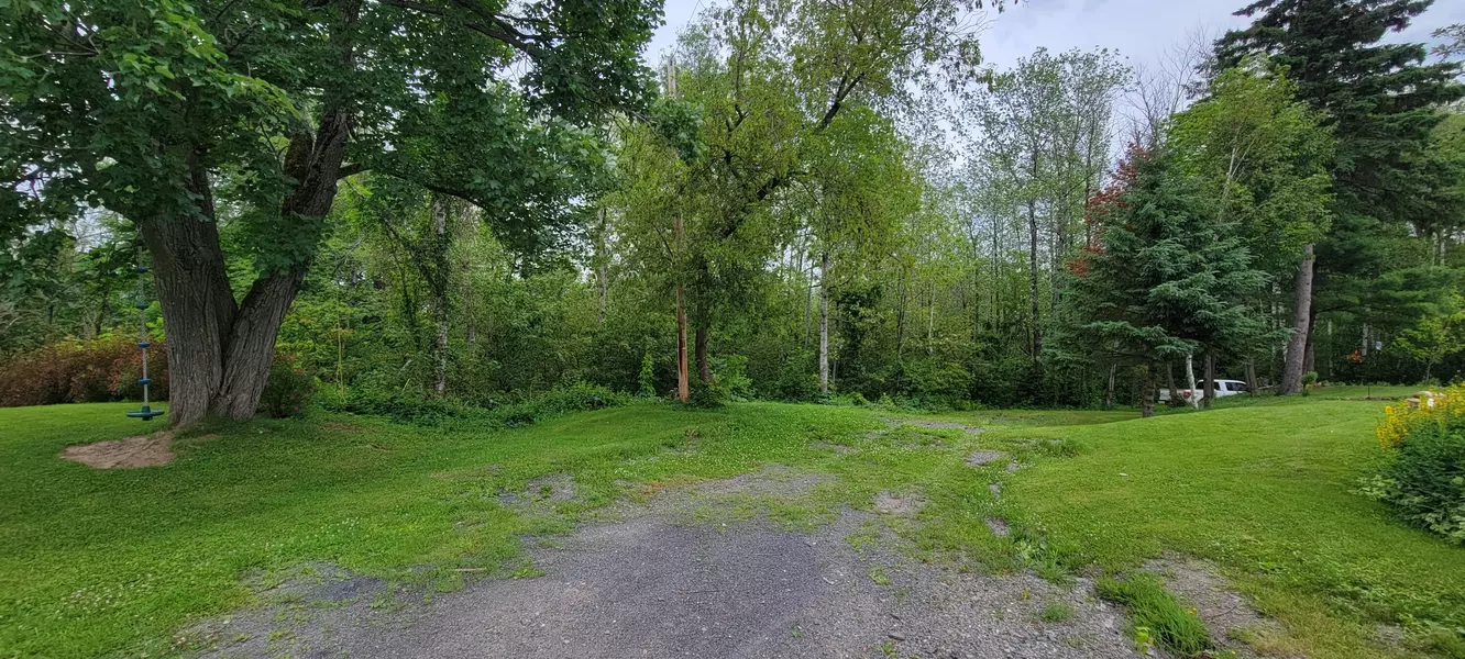 M5 L142C&B Maple ST, Madawaska, ME 04756