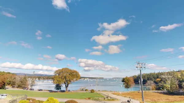 Southwest Harbor, ME 04679,10 Robinson LN #5