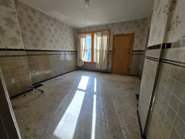 Rumford, ME 04276,23 Erchles ST