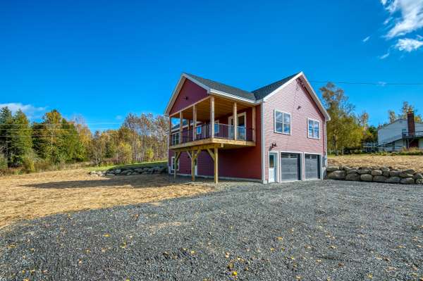 26 Grandview Ave, Rangeley, ME 04970