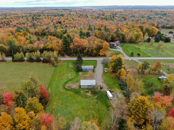 Saint Albans, ME 04971,26 Melody LN