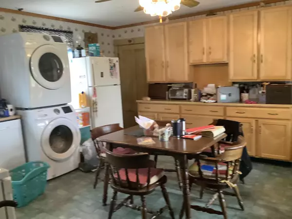 Fort Fairfield, ME 04742,28 Currier RD