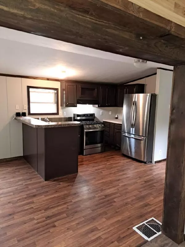 Saint Albans, ME 04971,344 Todds Corner RD