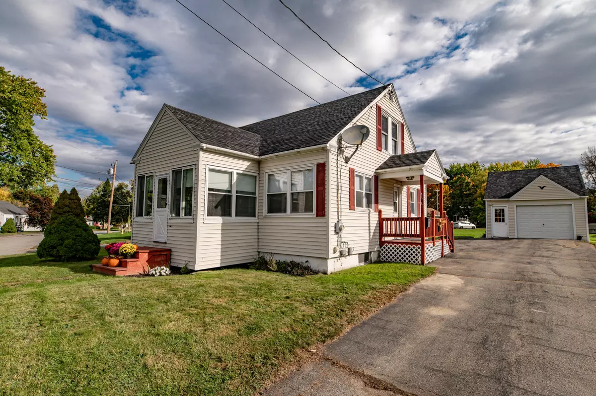 Winslow, ME 04901,26 Charland ST