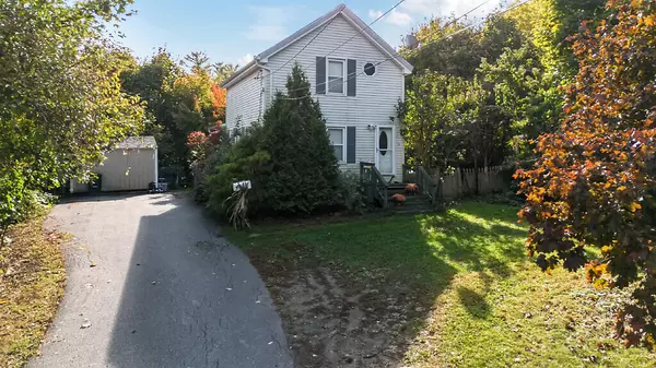 10 Fountain ST, Gardiner, ME 04345