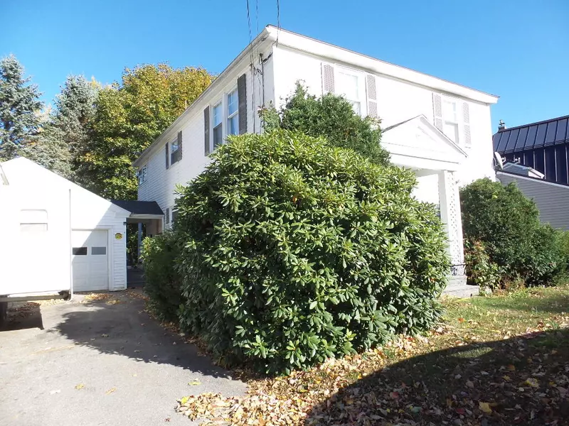 5 Preston ST, Waterville, ME 04901