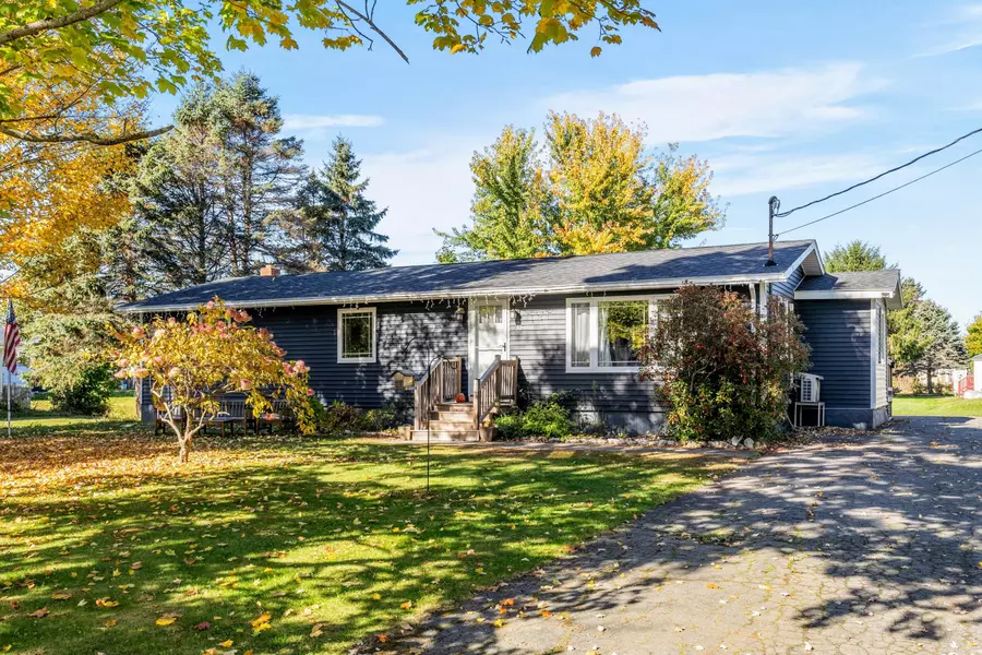 30 Cottage ST, Fairfield, ME 04937