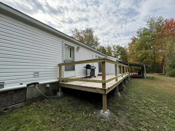 Unity, ME 04988,155 Birch LN