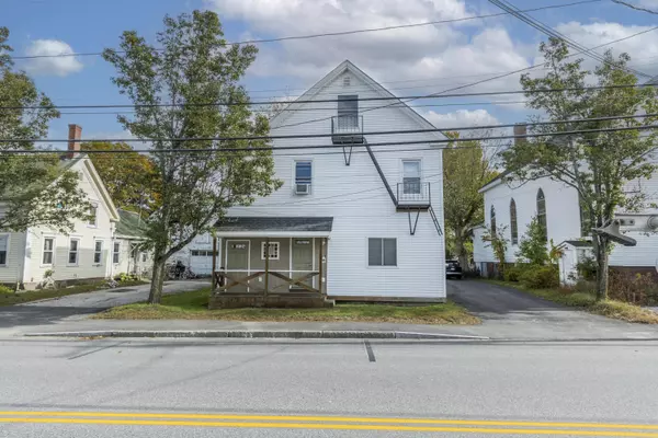 24 Village ST, Lisbon, ME 04250