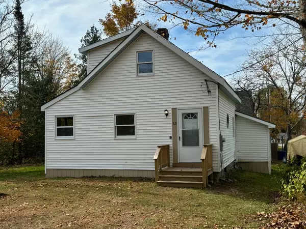 Kenduskeag, ME 04450,13 Center ST